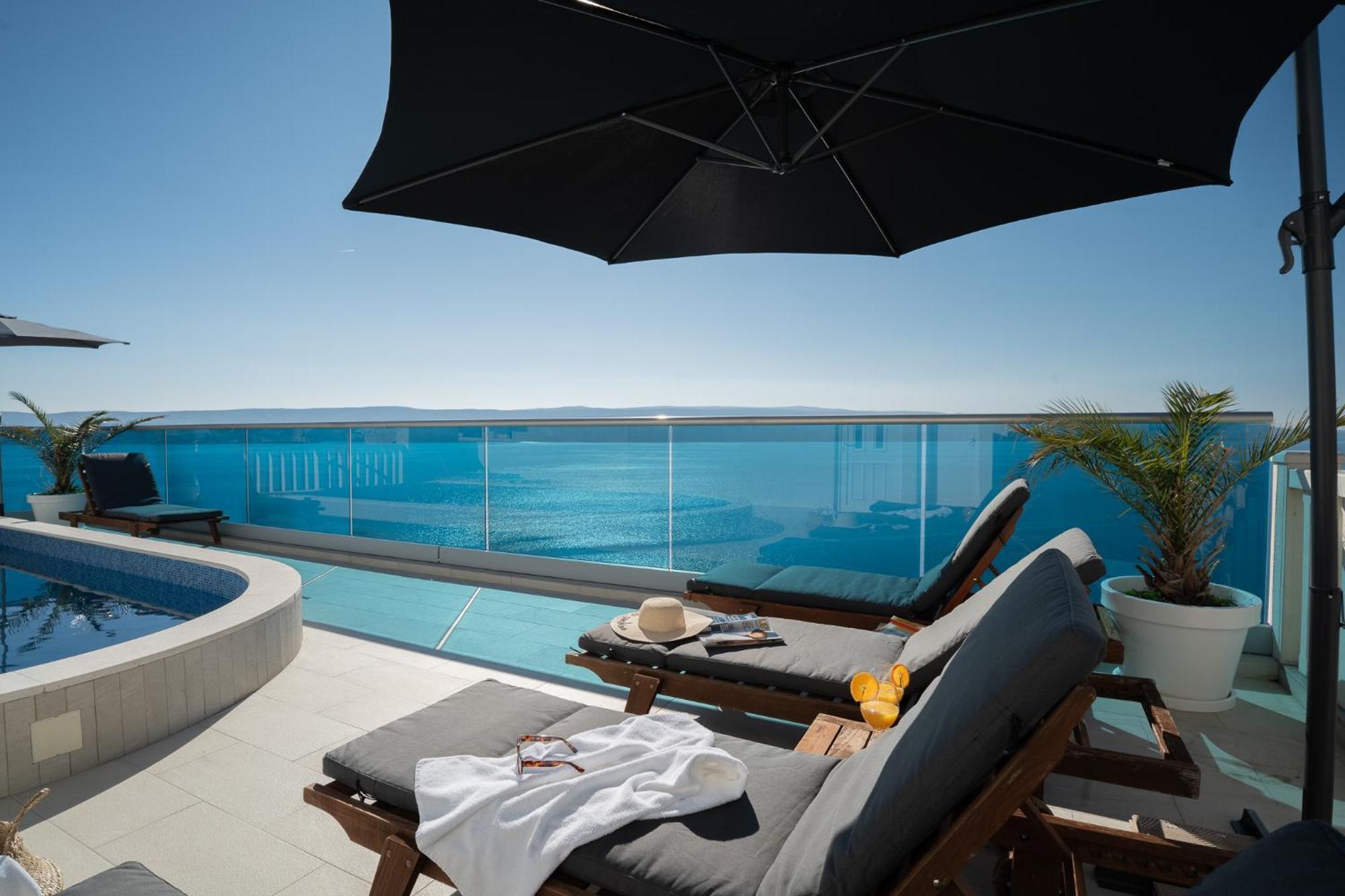 Sunny Hill Apartments With Rooftop Pool Celina Exteriör bild